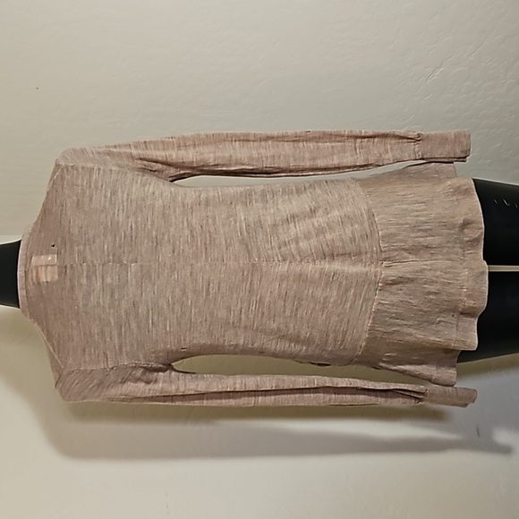 BCBG MAXAZRIA Tan Beige Wool Ruffle Cardigan Sweater Sz. XS - Picture 8 of 12